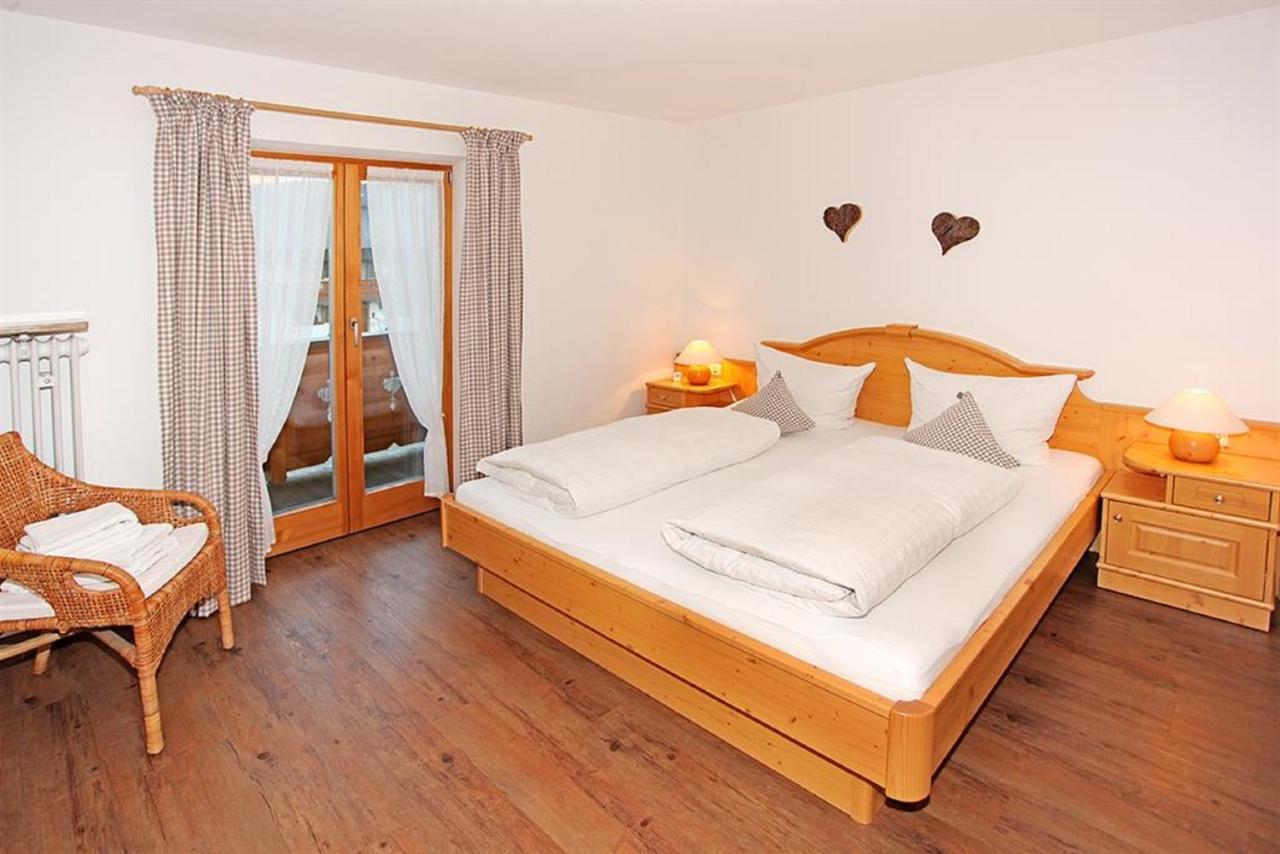Gaestehaus Dreitorspitz Krün エクステリア 写真