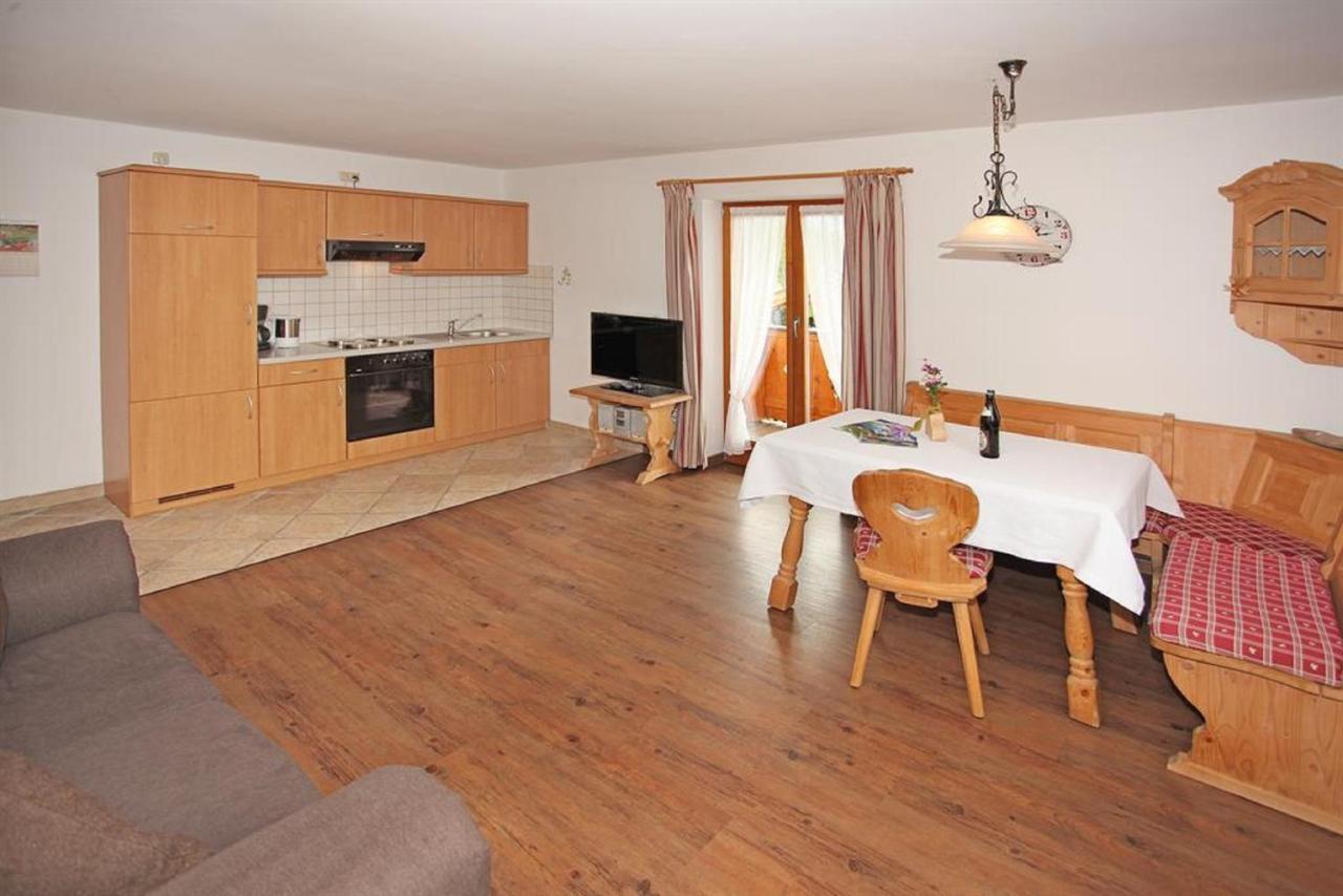 Gaestehaus Dreitorspitz Krün エクステリア 写真