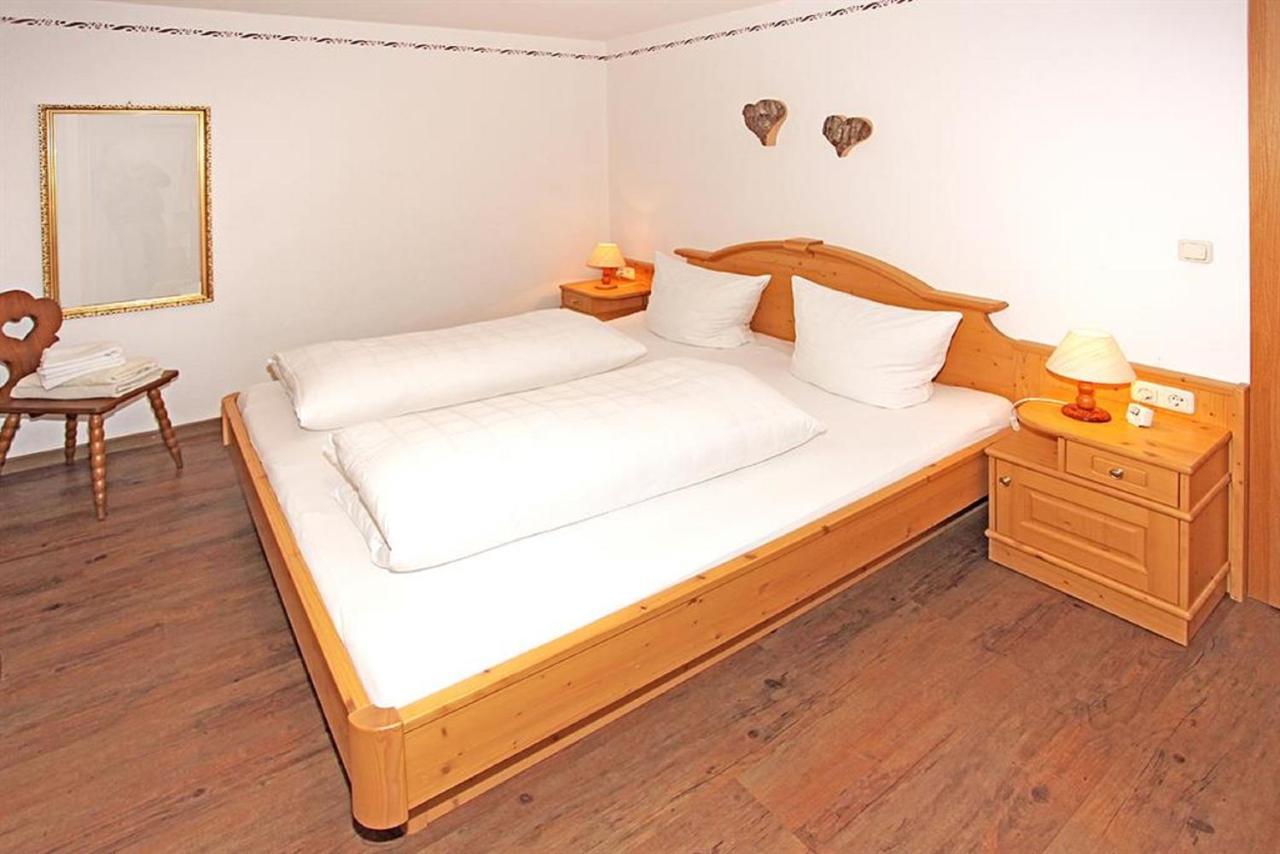 Gaestehaus Dreitorspitz Krün エクステリア 写真