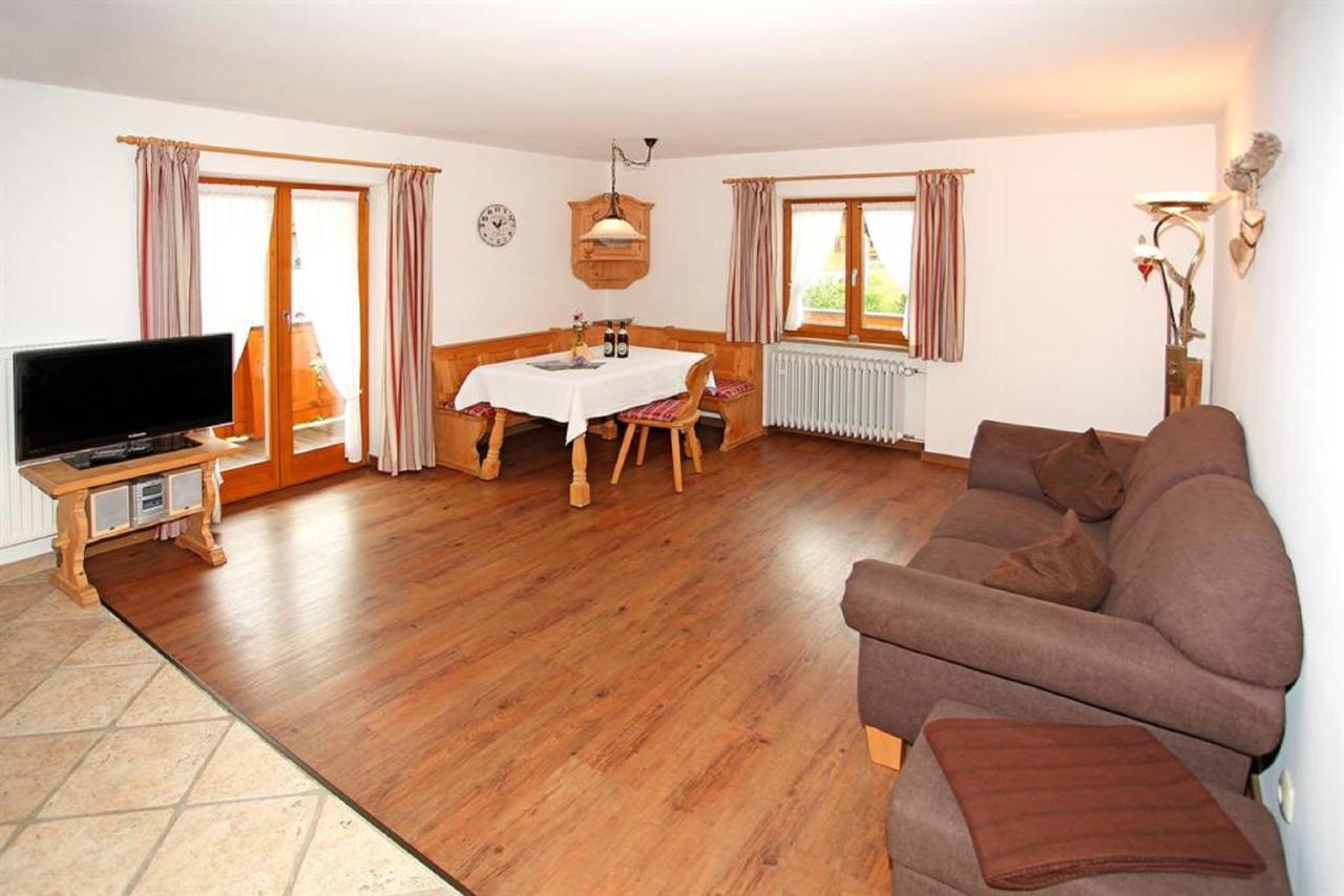 Gaestehaus Dreitorspitz Krün エクステリア 写真